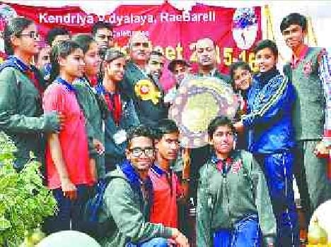 Aman and Richa dash topper